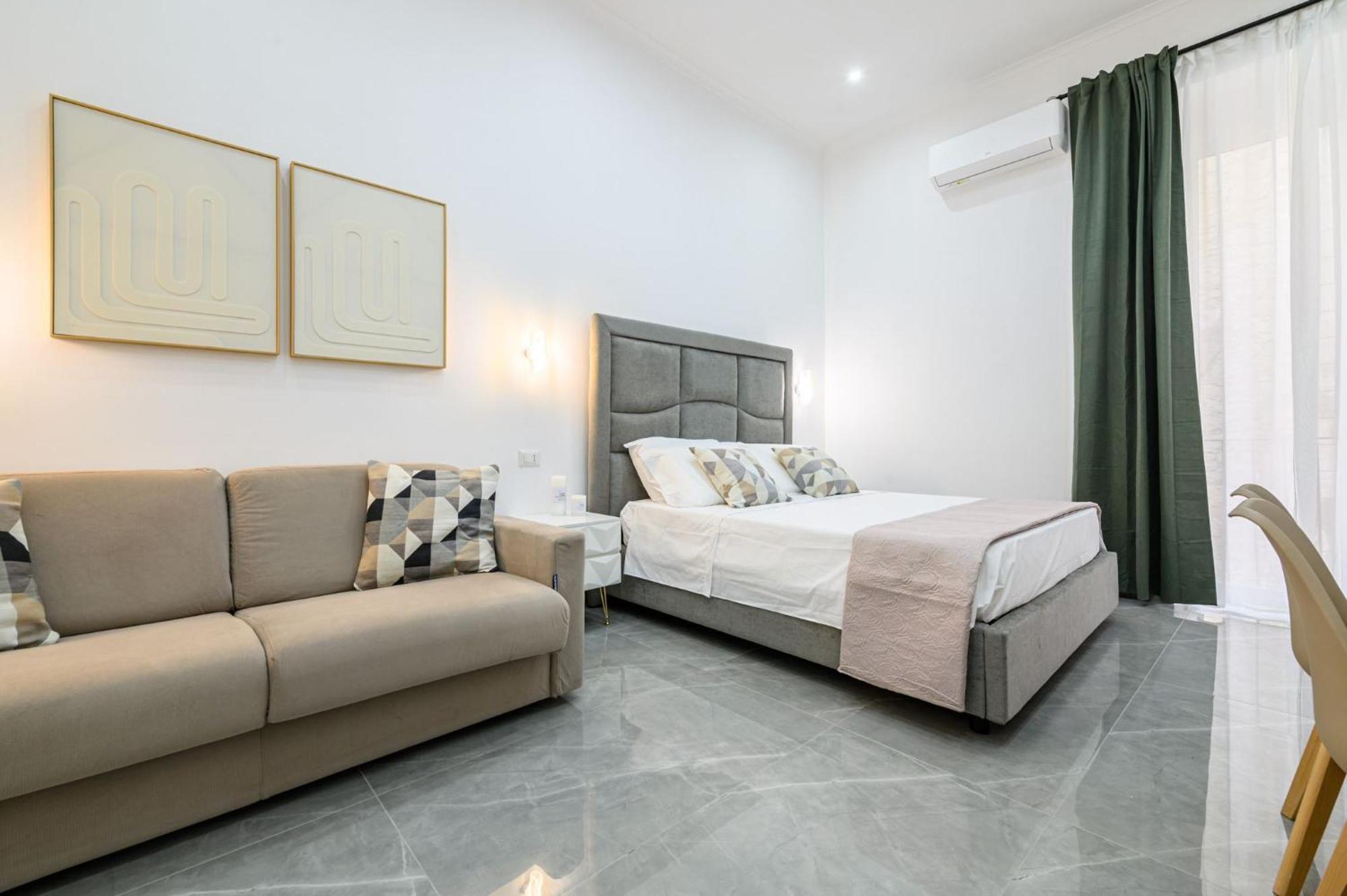 Giordano Suite Center Nápoly Kültér fotó