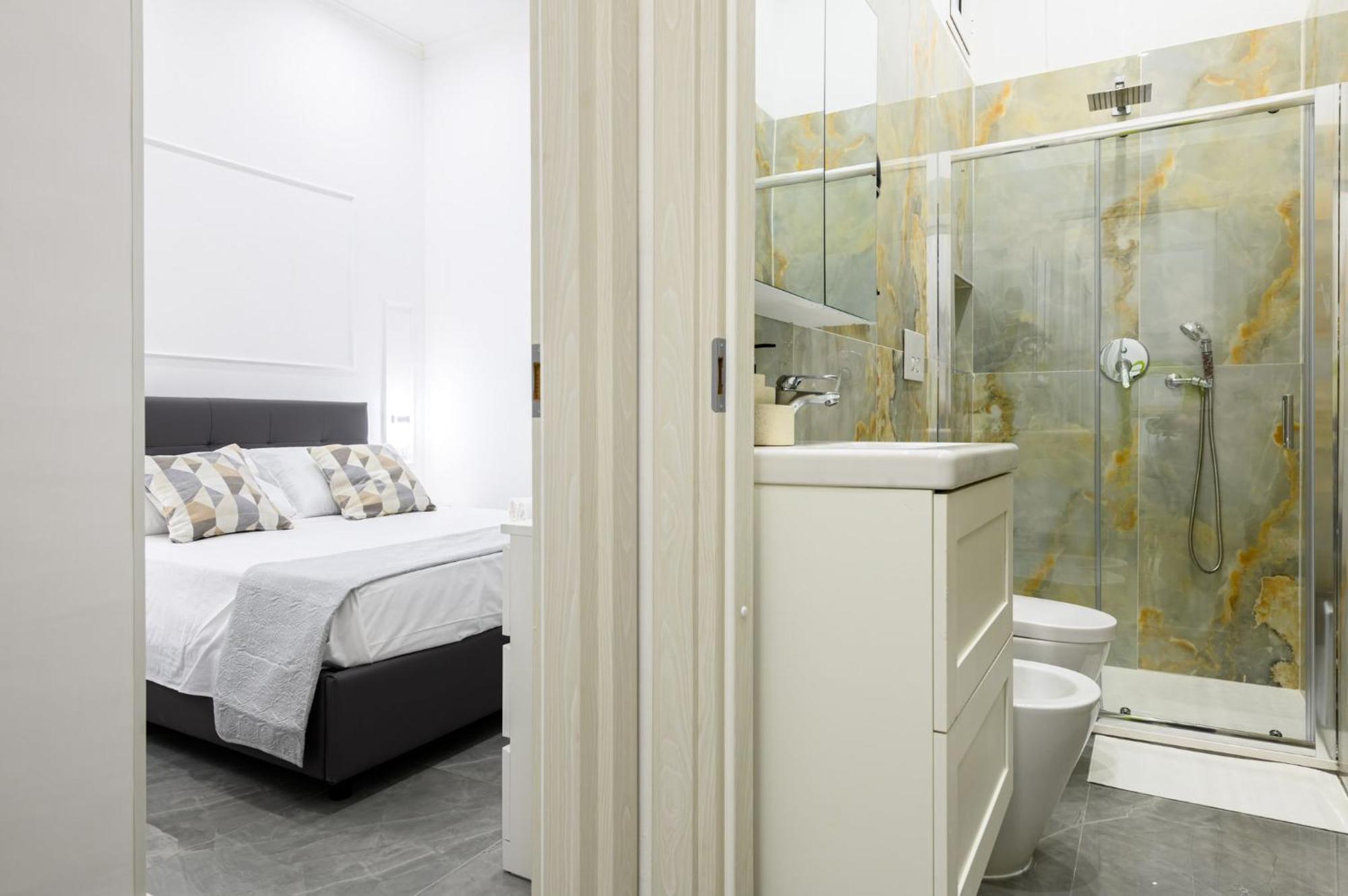 Giordano Suite Center Nápoly Kültér fotó