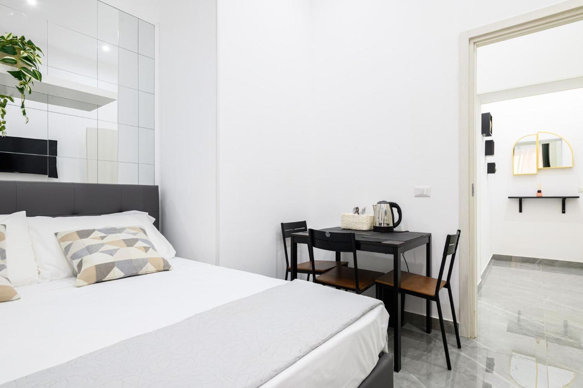 Giordano Suite Center Nápoly Kültér fotó